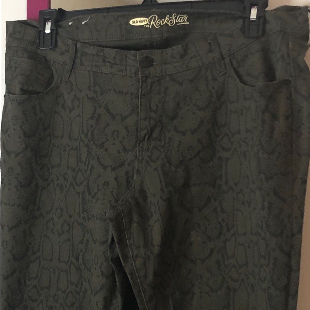 Old Navy Rockstar Jean